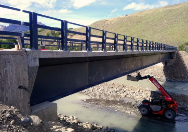 Puente vehicular - obra de ingeniería pesada